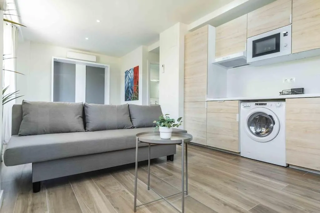 Authentic Minimalistic Studio Near La Union By Rems Malaga Spain